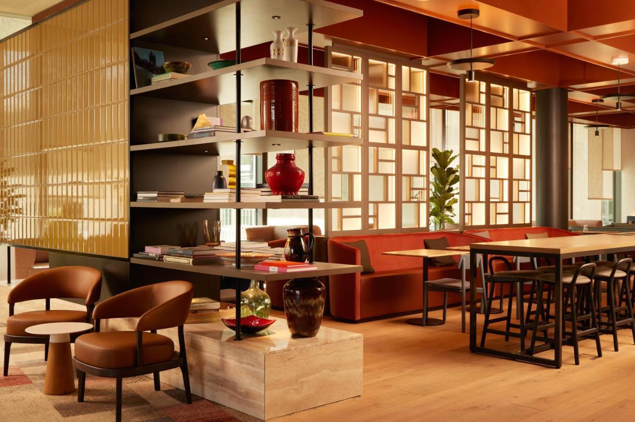 Adina Geneva Hotel 4*