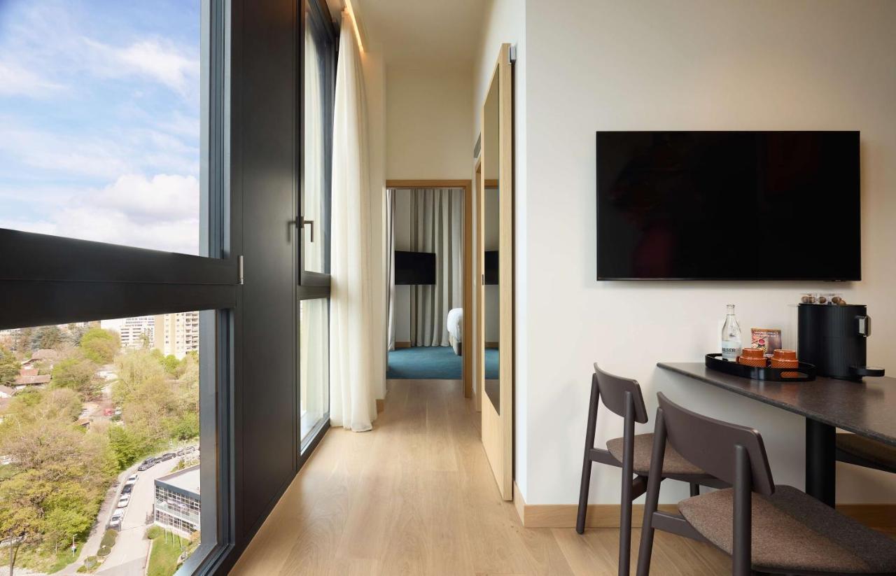 Adina Geneva Hotel 4*