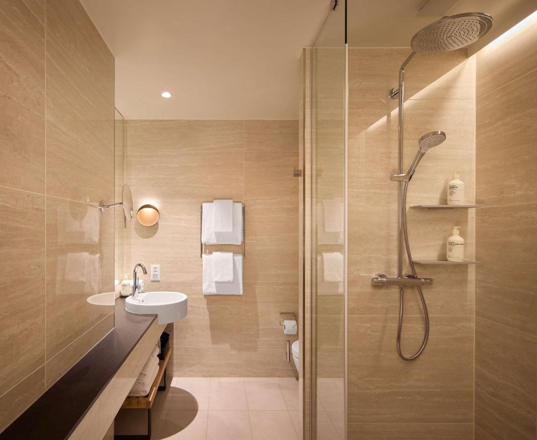 Adina Geneva Hotel 4*